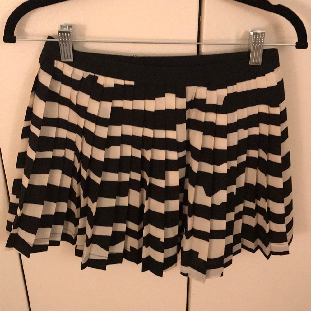 Mini pleated skirt